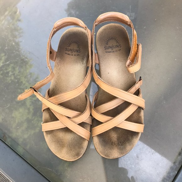 G.H BASS  & CO. SUNJUNS sandals in 6.5 M - Picture 2 of 9